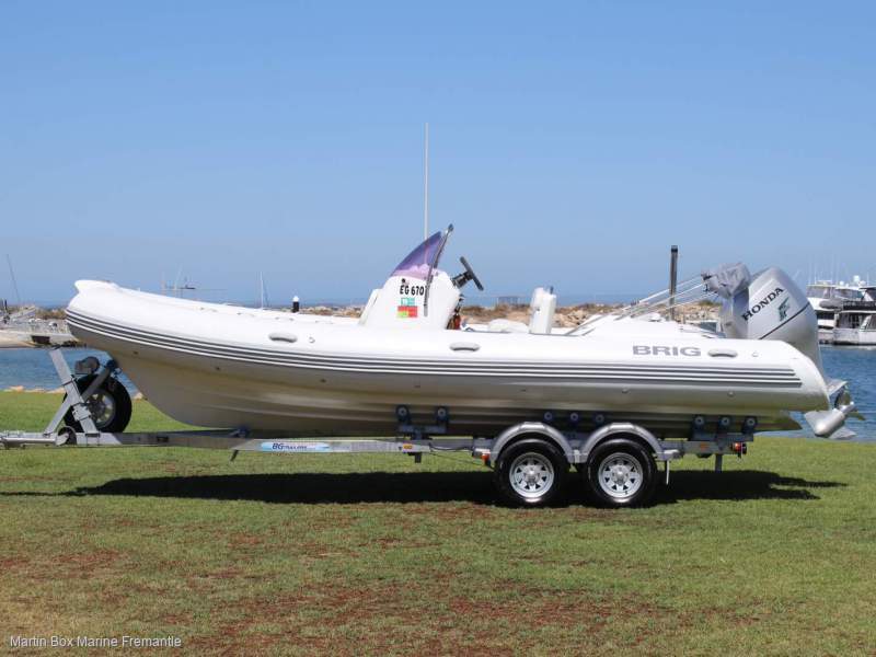 Brig Eagle 645 With