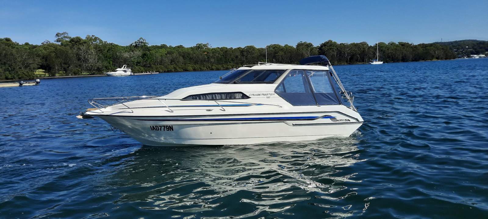 Whittley Cruisemaster 700