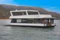 Units Houseboat Holiday Home on Lake Eildon:Units on Lake Eildon
