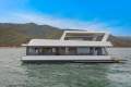 Units Houseboat Holiday Home on Lake Eildon:Units on Lake Eildon