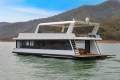 Units Houseboat Holiday Home on Lake Eildon:Units on Lake Eildon