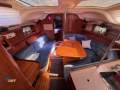 Hunter Marine 376