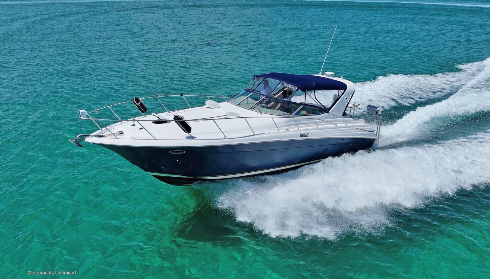 Riviera M370 Sports Cruiser - A sporty looking entry into the Riviera family