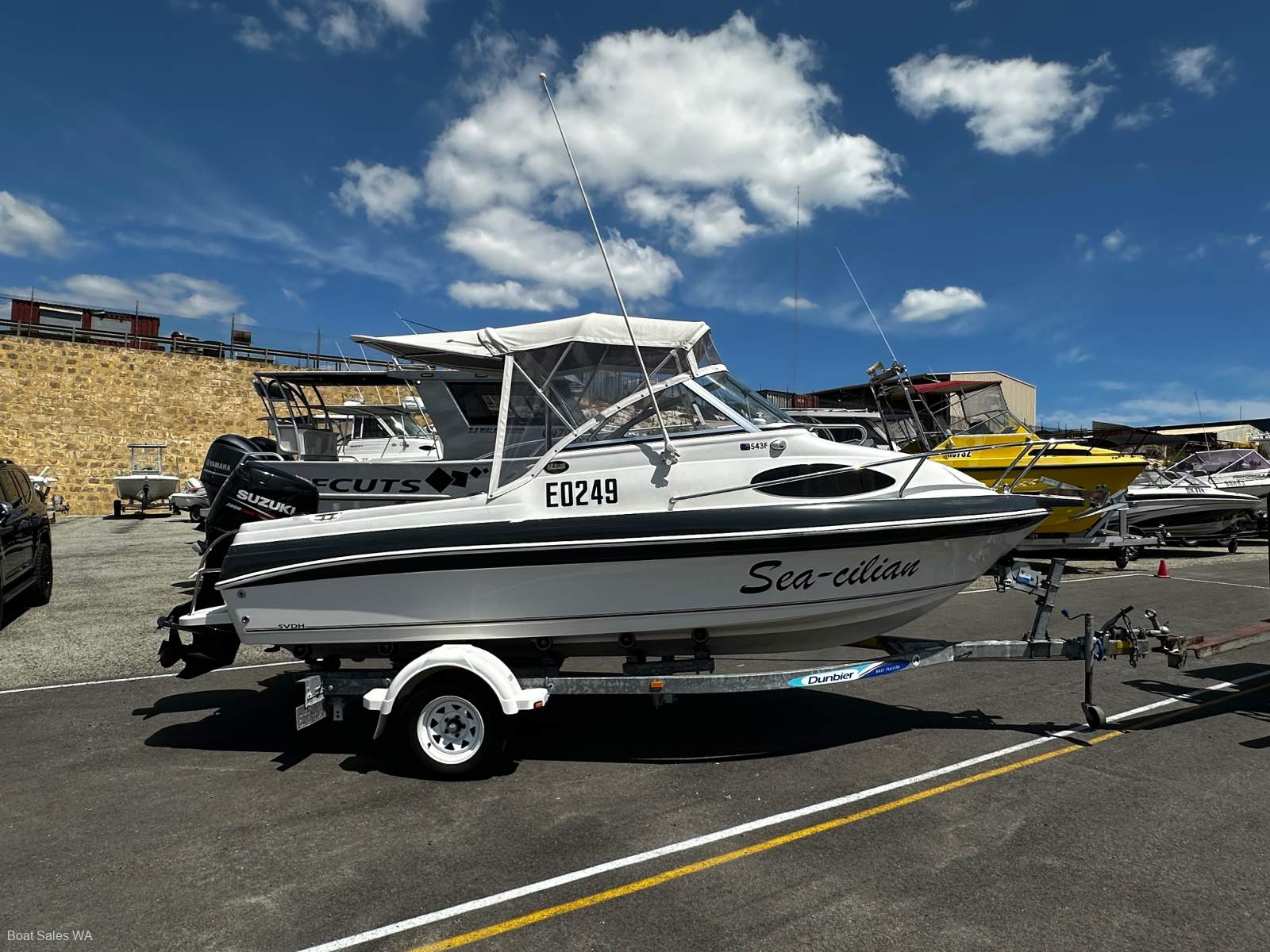 Haines Signature 543F AS NEW 222 HRS OLD 115HP 4STROKE SUZUKI OUTBOARD