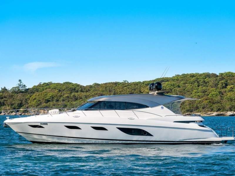 Riviera 6000 Sport Yacht Platinum Edition