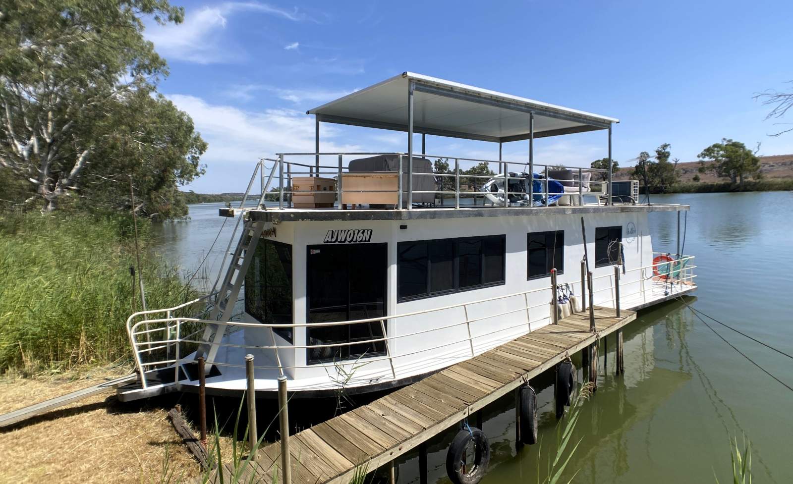 R & R TOO Manageable Two Decked, One Bed, Houseboat