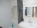 Thomascraft 38 Flybridge Cruiser:Bathroom with Shower