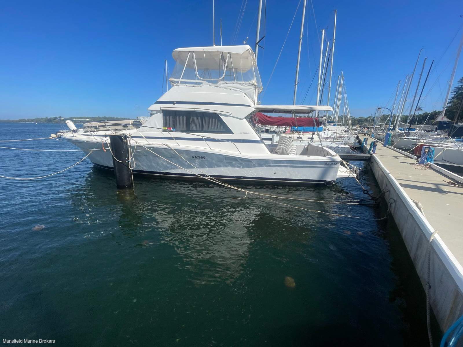 Riviera 41 Flybridge