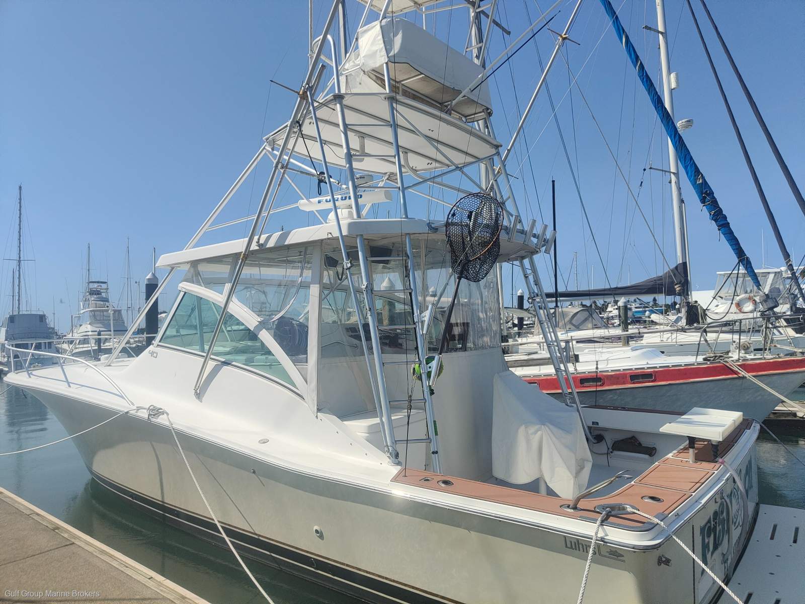 Luhrs 40 Express