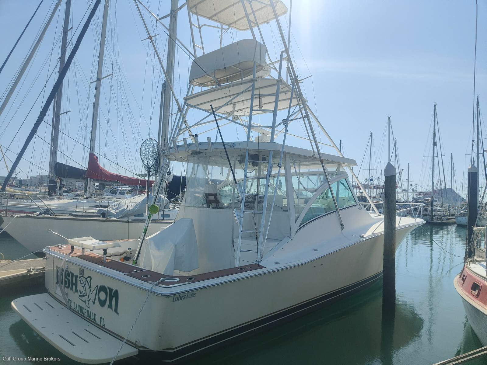 Luhrs 40 Express