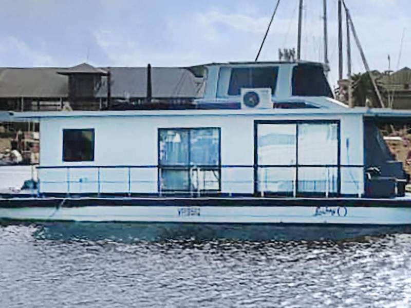 48ft Twin Hull Fiberglass, Harris Houseboat