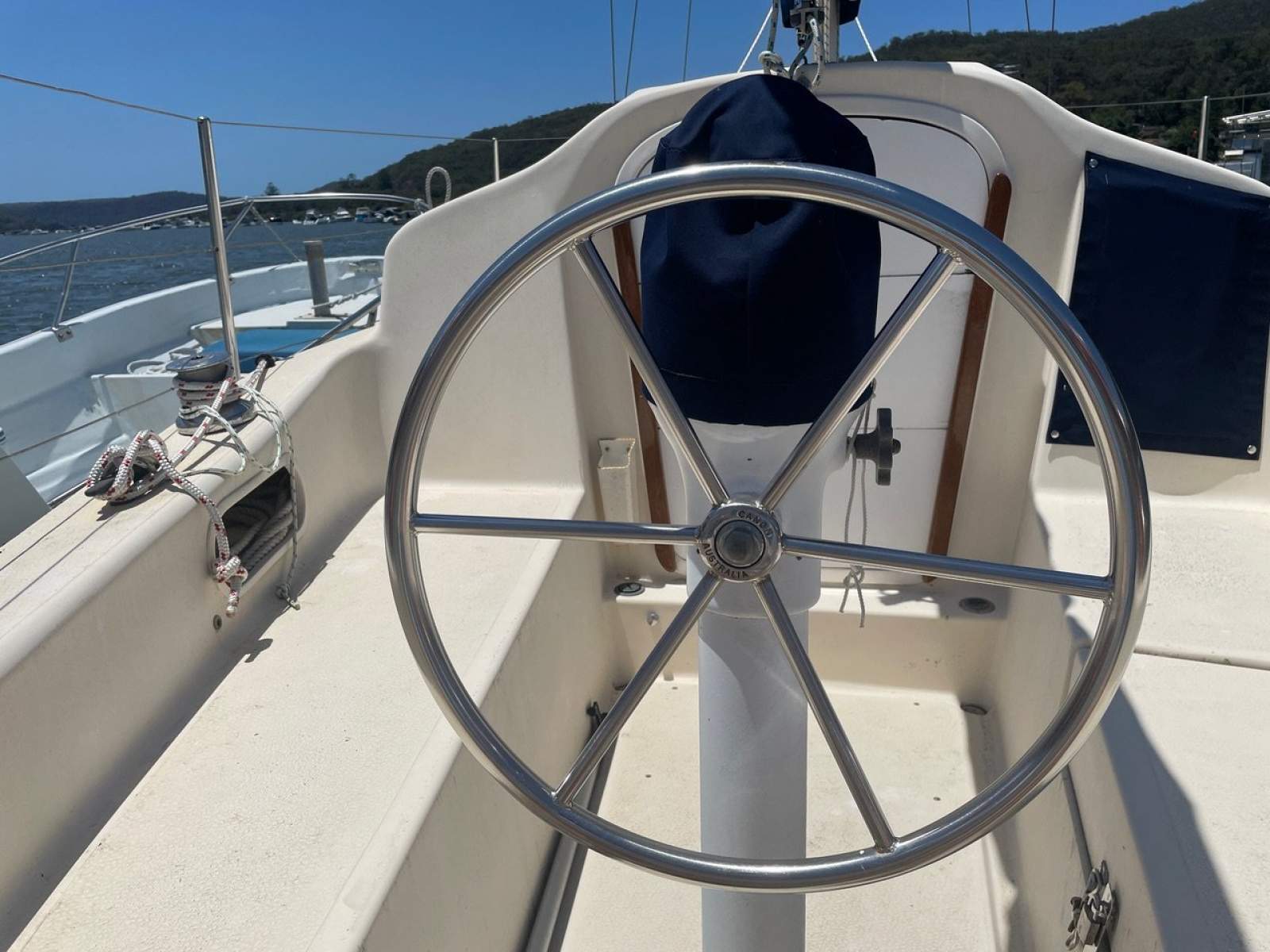 Compass 29 Dolphin IV Short Mast