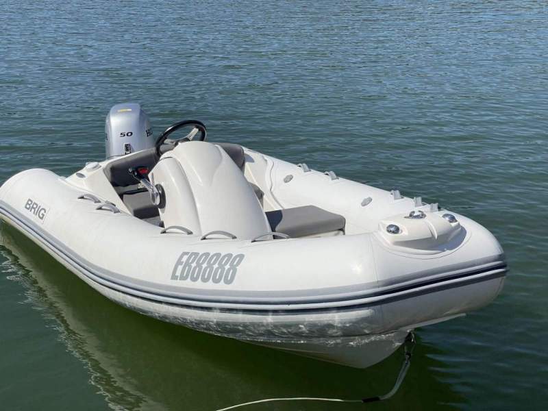 Brig Eagle 380 Brig Eagle 380 @ Lake Eildon