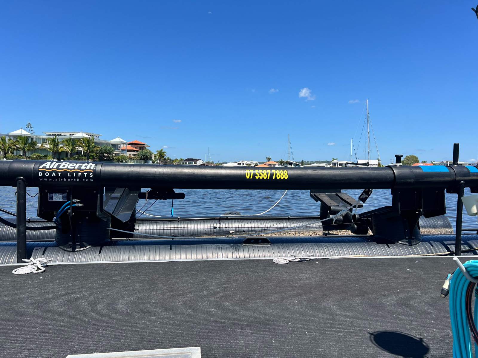 Near New - Hardly Used - AirBerth M520 - The Ultimate Boat Lift System
