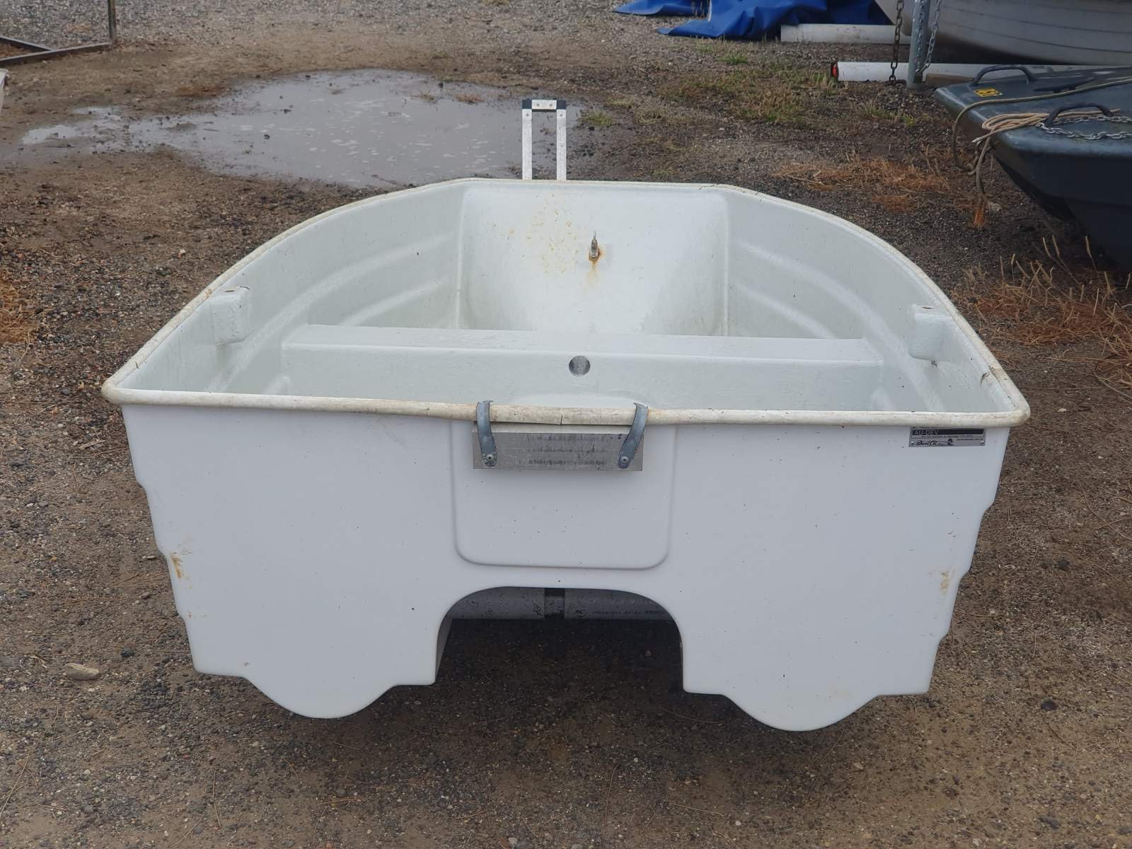 Devil Cat 2.2m tender