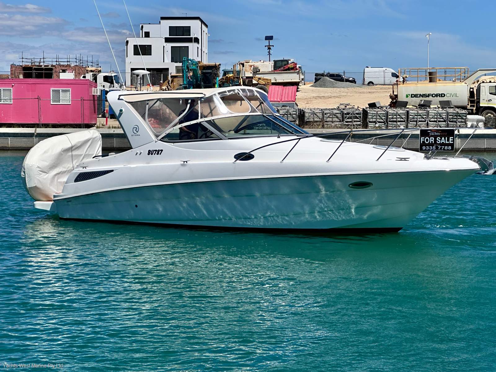 Riviera M290 Sports Cruiser:RIVIERA M290 by YACHTS WEST 9335 7788