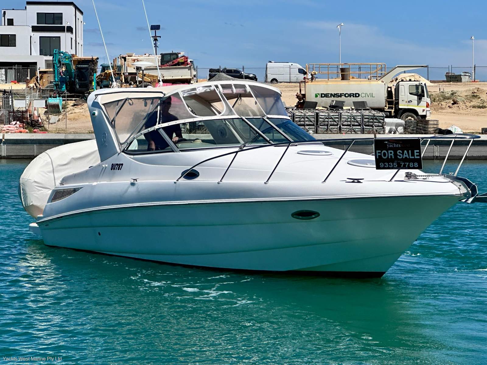 Riviera M290 Sports Cruiser:RIVIERA M290 by YACHTS WEST 9335 7788
