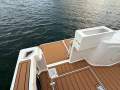 Leisurecat 450 Flybridge Sportscruiser