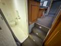 Leisurecat 450 Flybridge Sportscruiser:STBD hull entrance