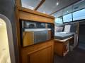 Leisurecat 450 Flybridge Sportscruiser