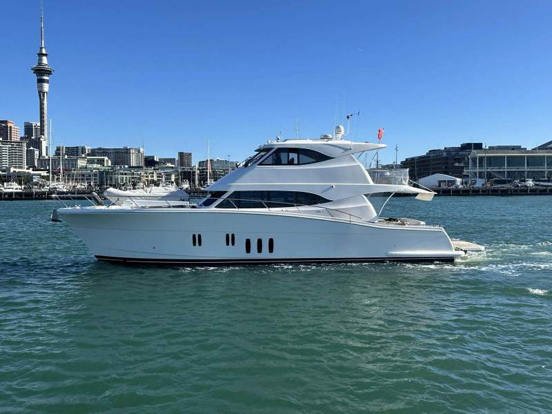 Maritimo M64 Cruising Motor Yacht