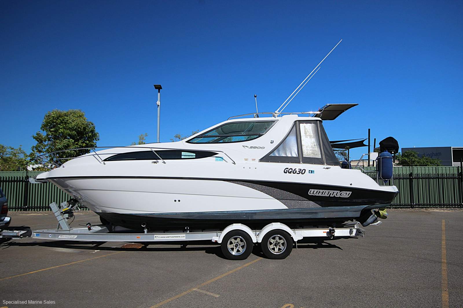 Whittley CR 2800 *** ZIP WAKE & BOW THRUSTER *** $ 179,000 ***