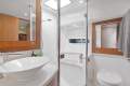 Riviera 6000 Sport Yacht