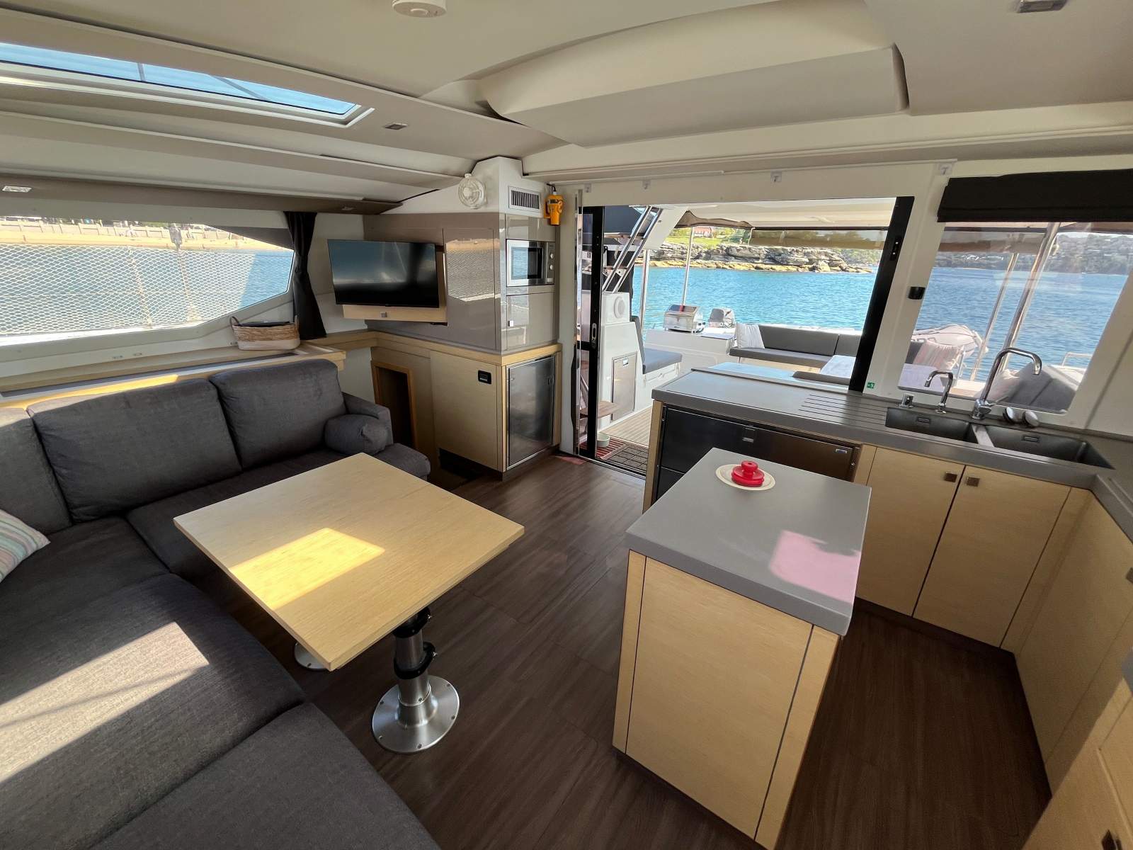 Fountaine Pajot Saona 47