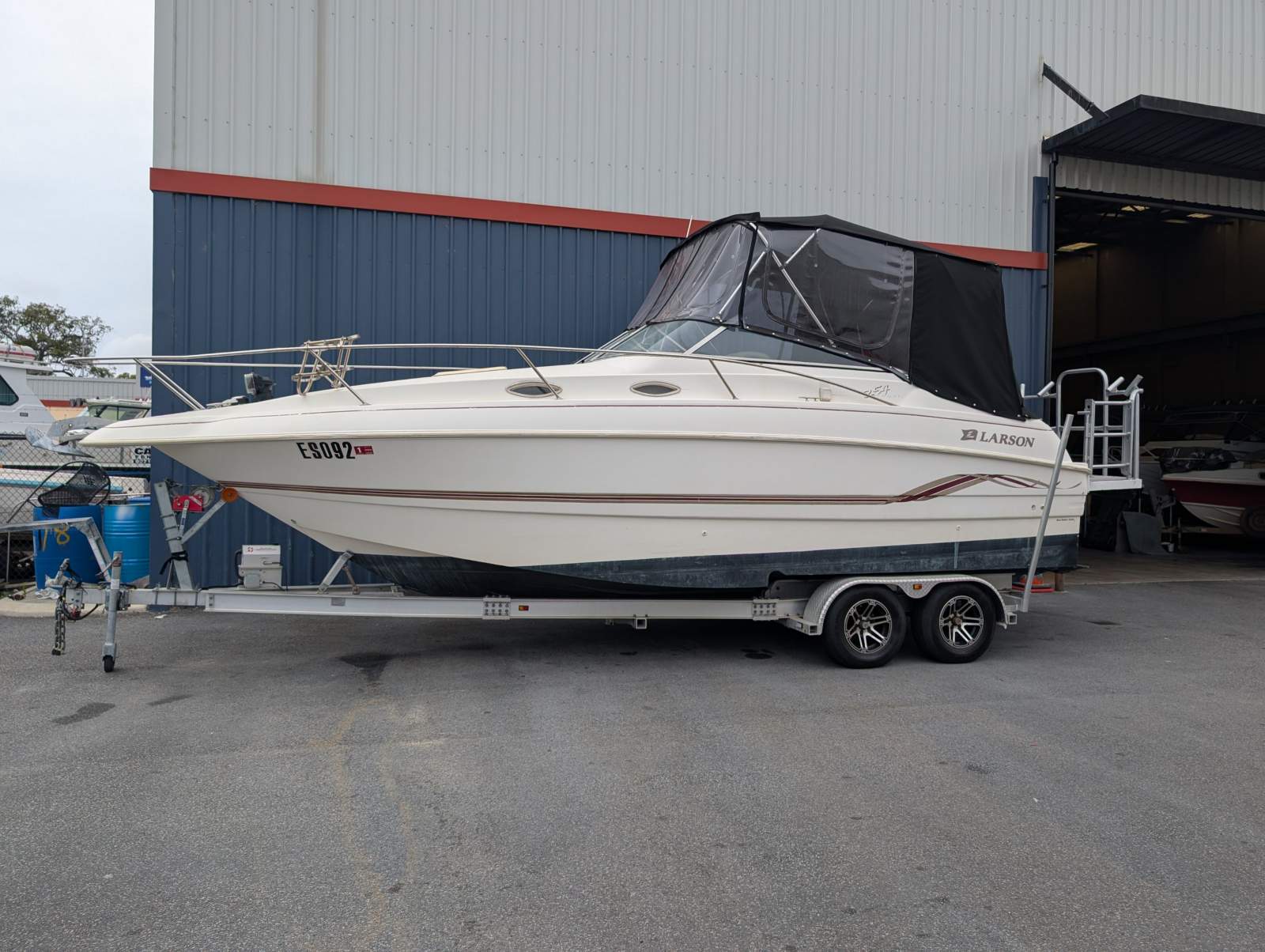 Larson Cabrio 254