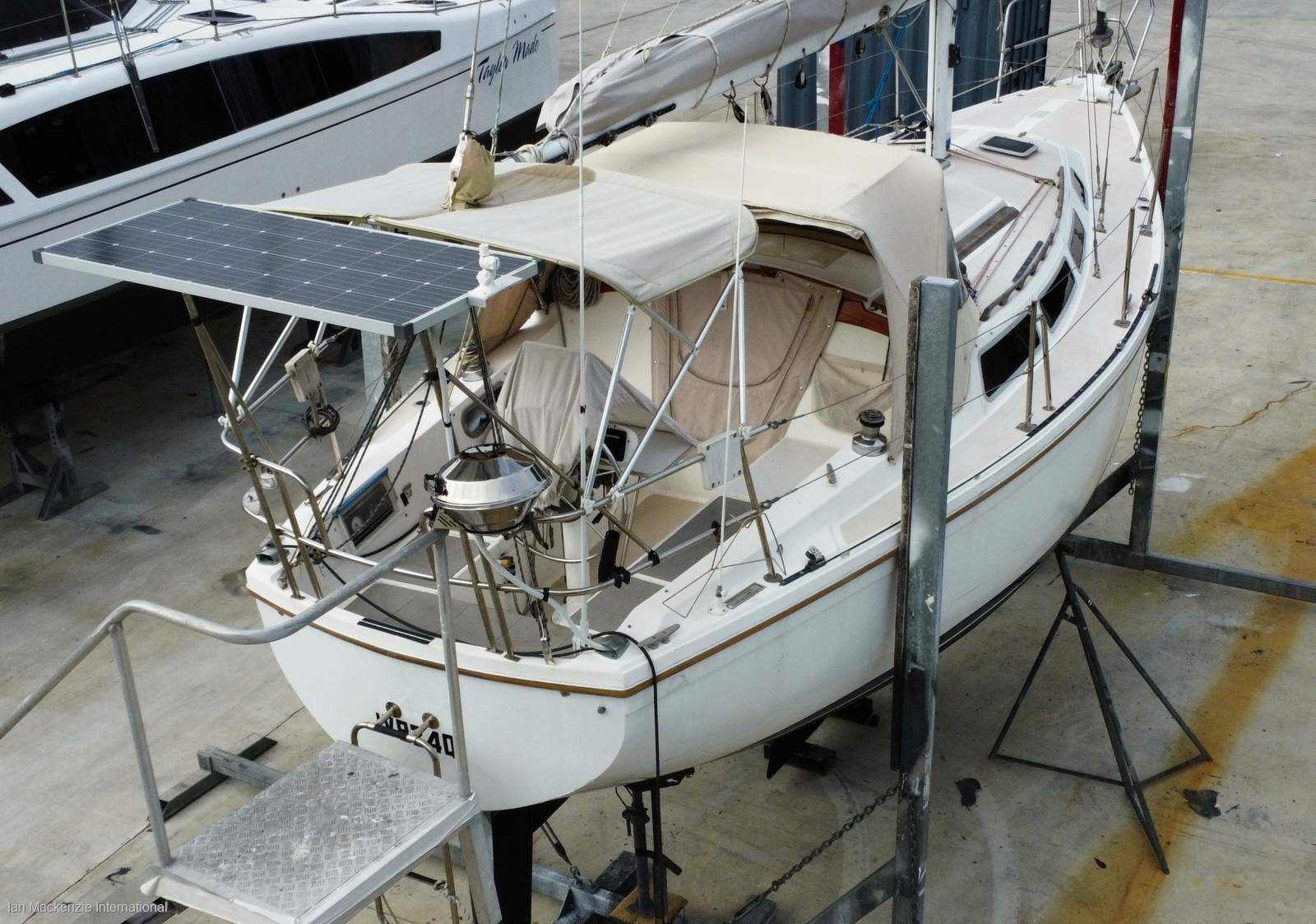 Catalina 30 Cruising Yacht