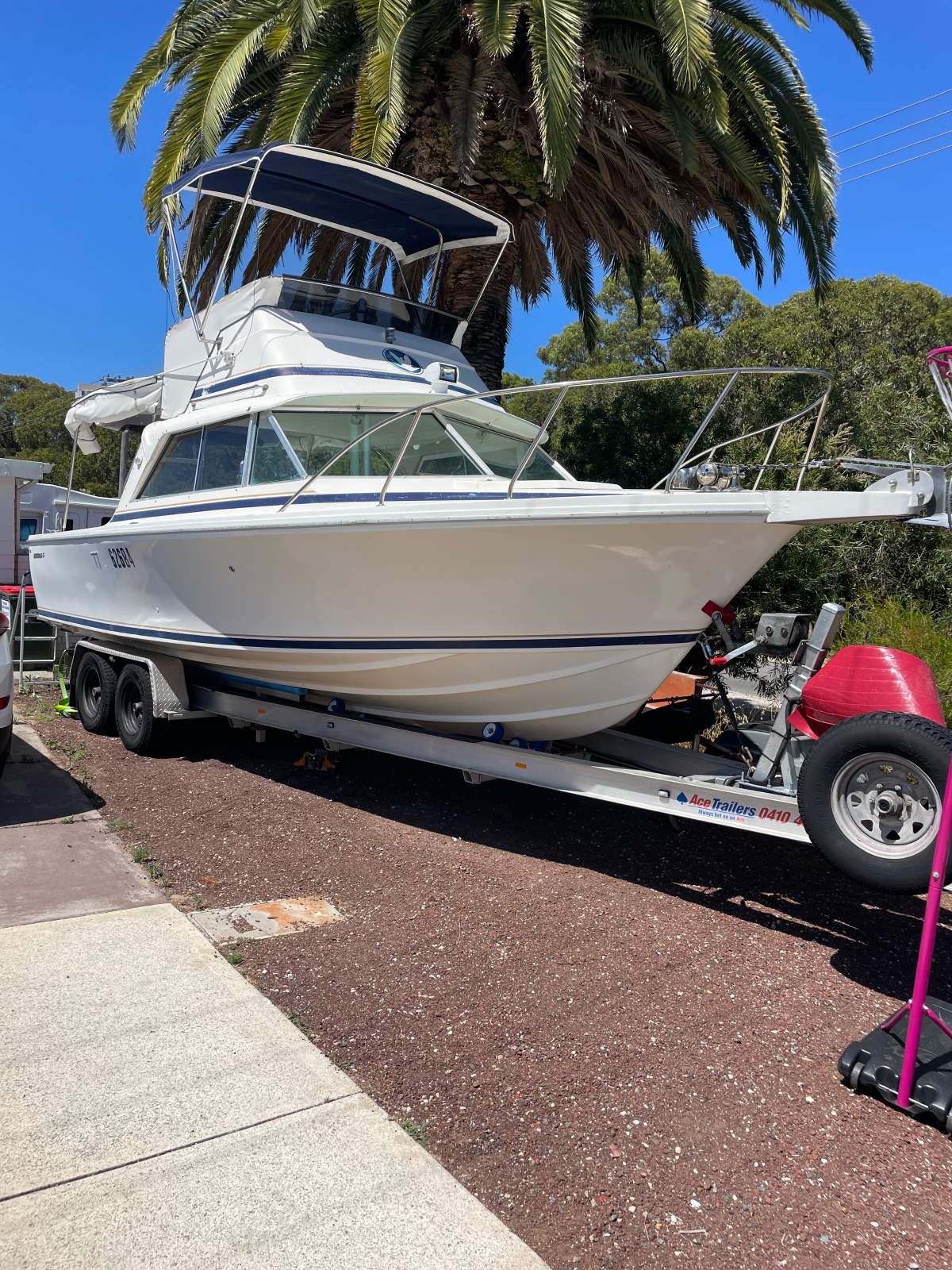 Bertram 25 Flybridge