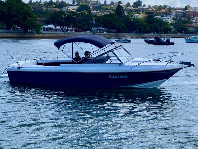 Bertram Caribbean 23
