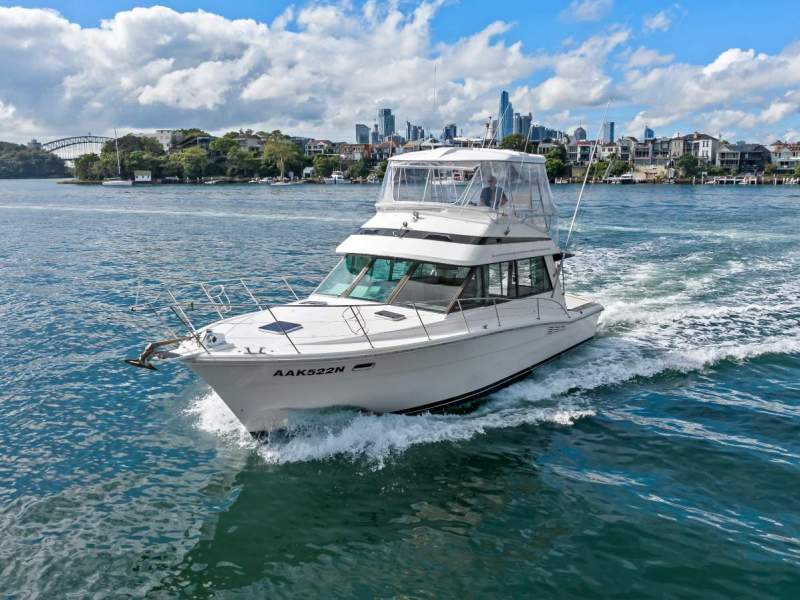 Riviera 38 Flybridge
