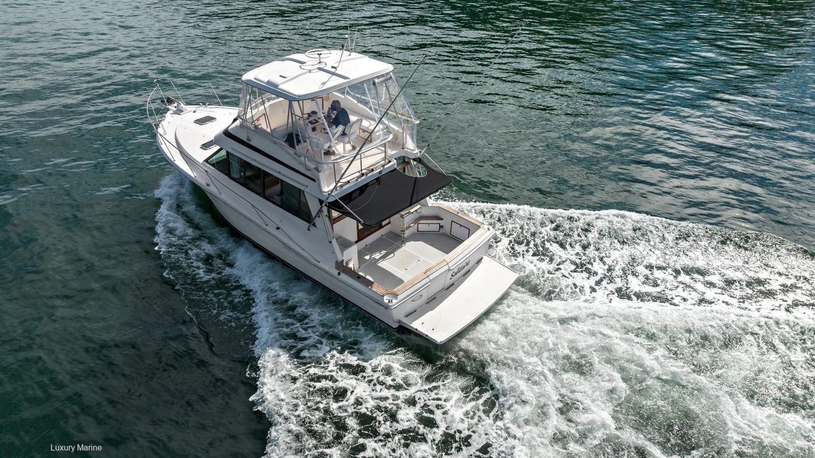 Riviera 38 Flybridge