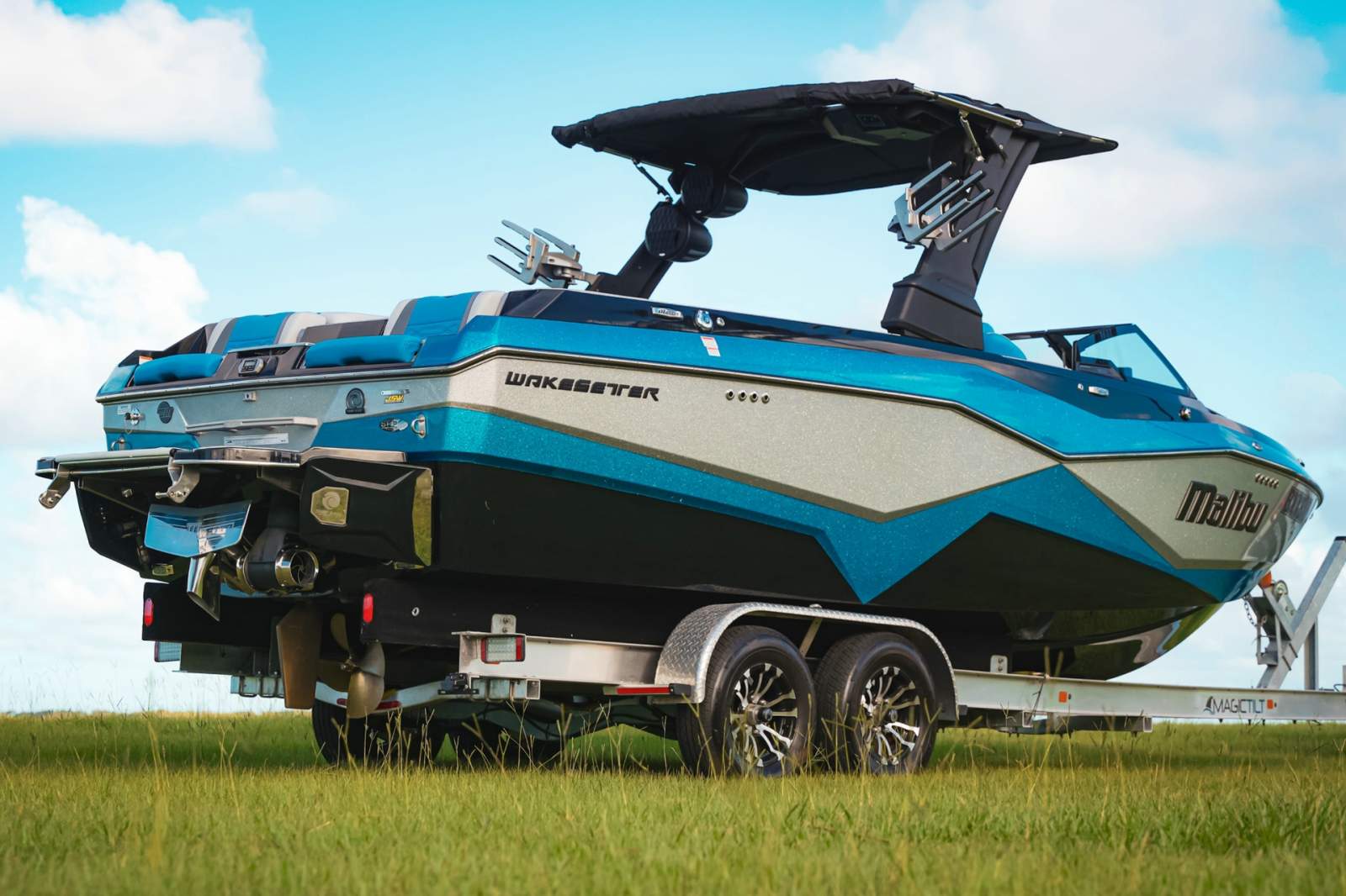 Malibu Wakesetter 25 LSV