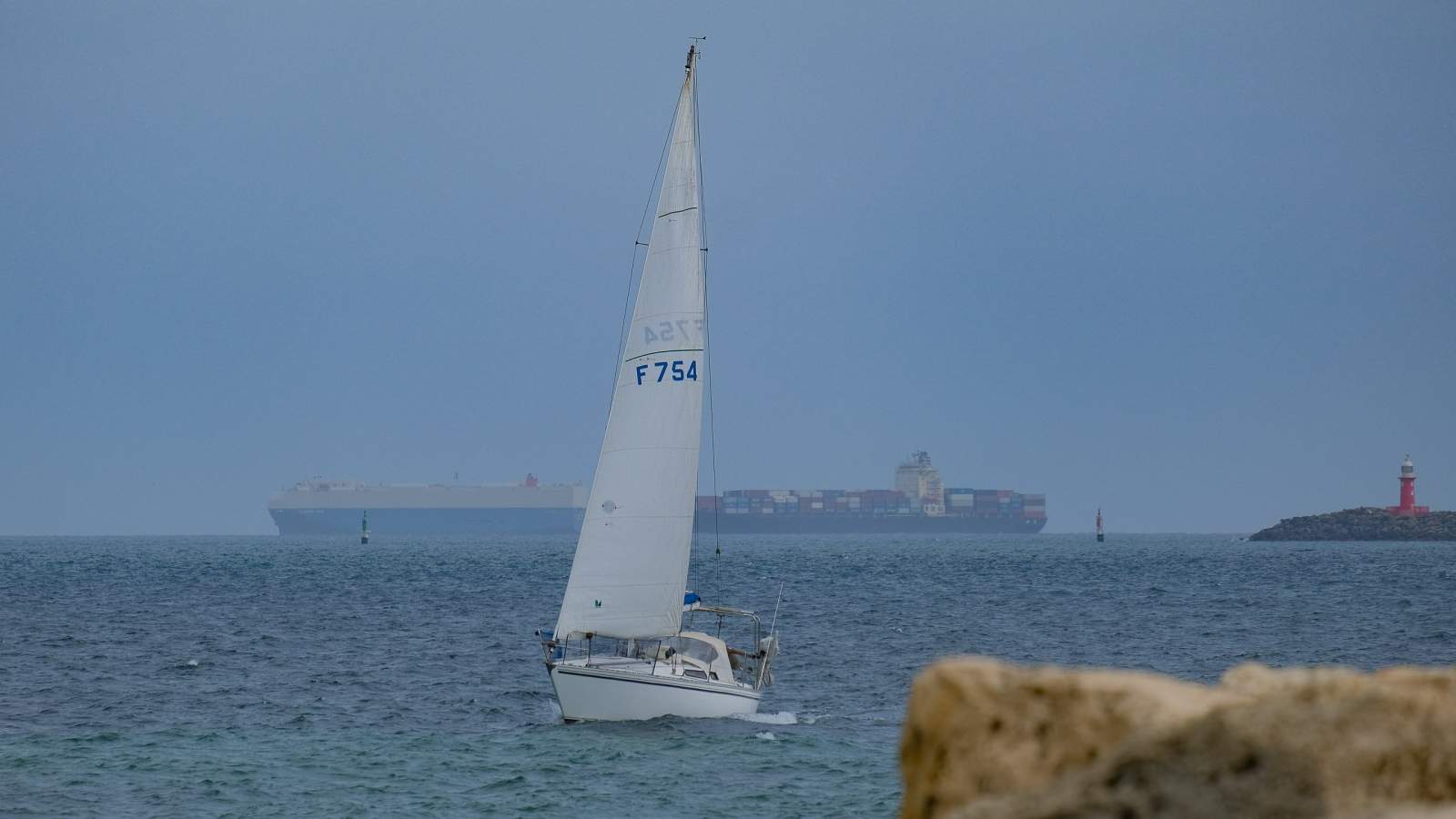 Cole 32 ~ Well setup and ready to cruise