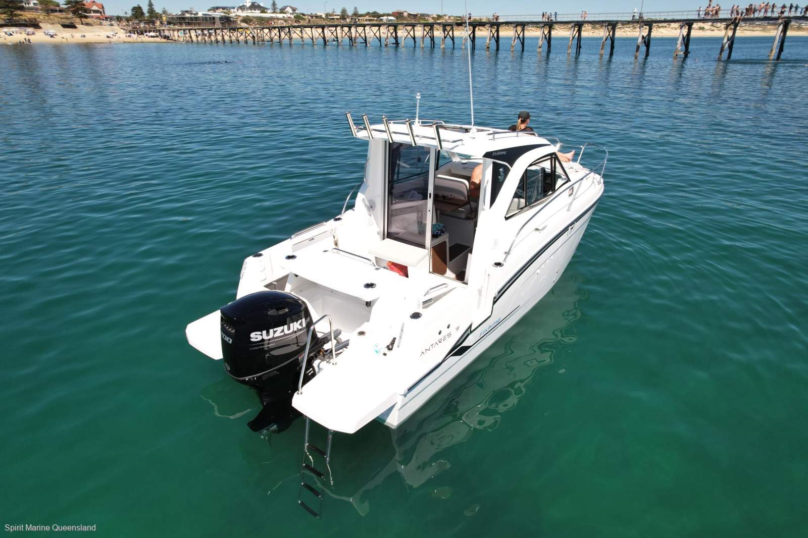 Beneteau Antares 7 V2 Fishing