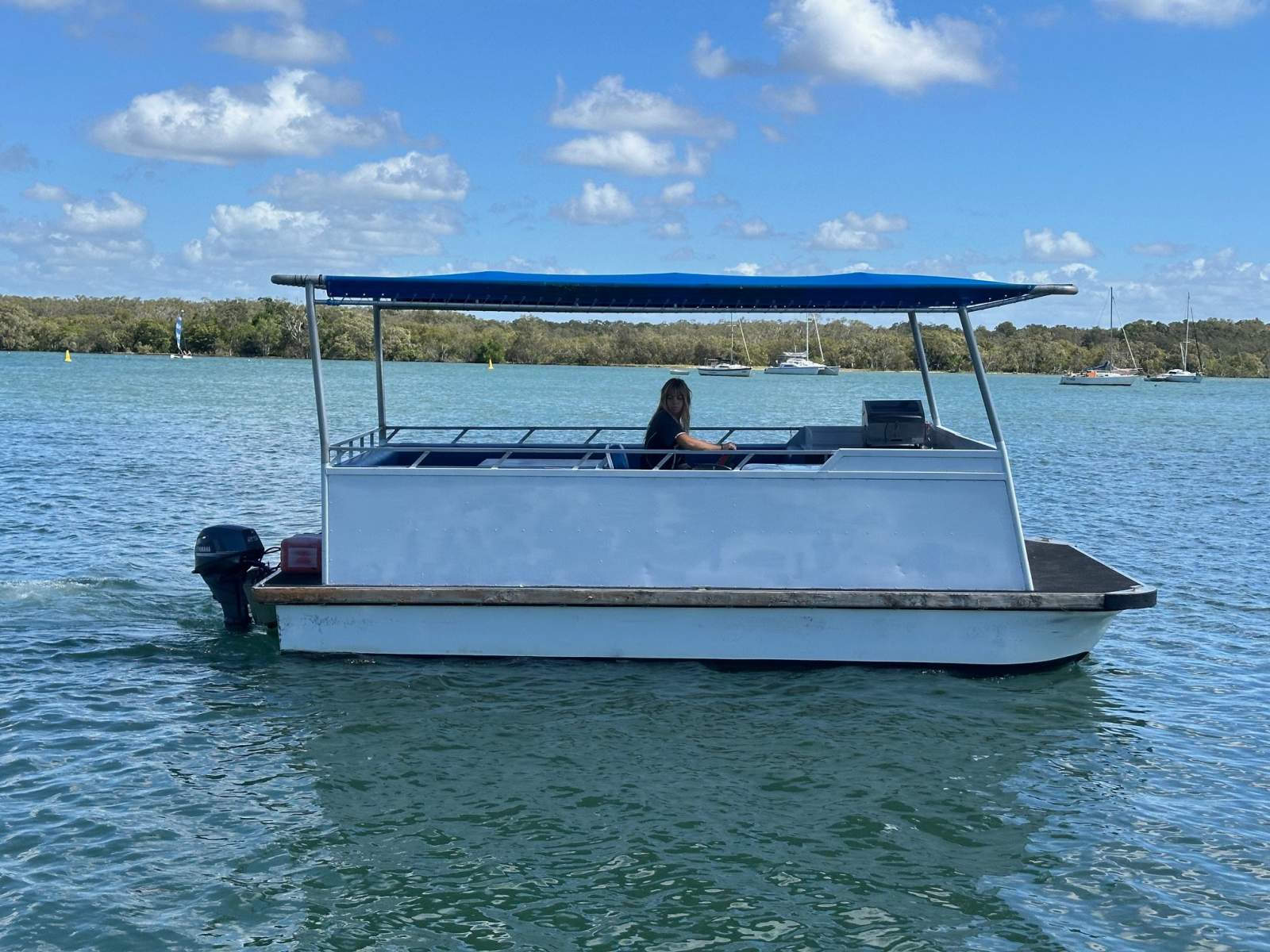 Noosa Cruise Pontoon Boats