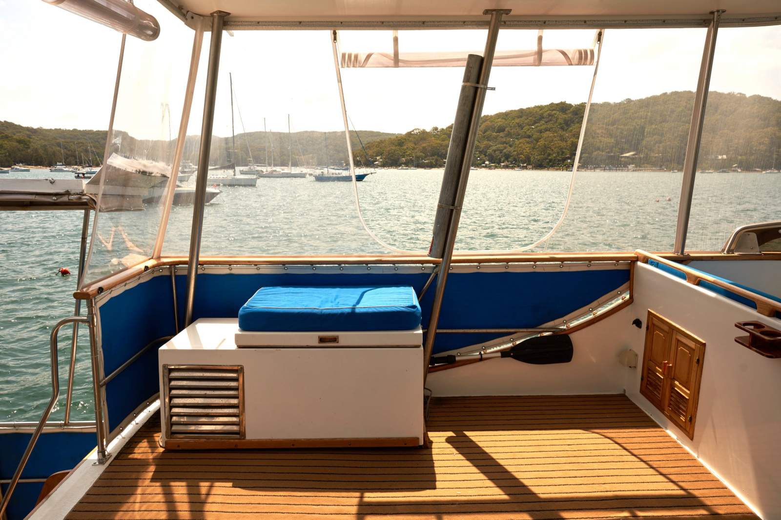 Tradewinds 40 Flybridge Cruiser