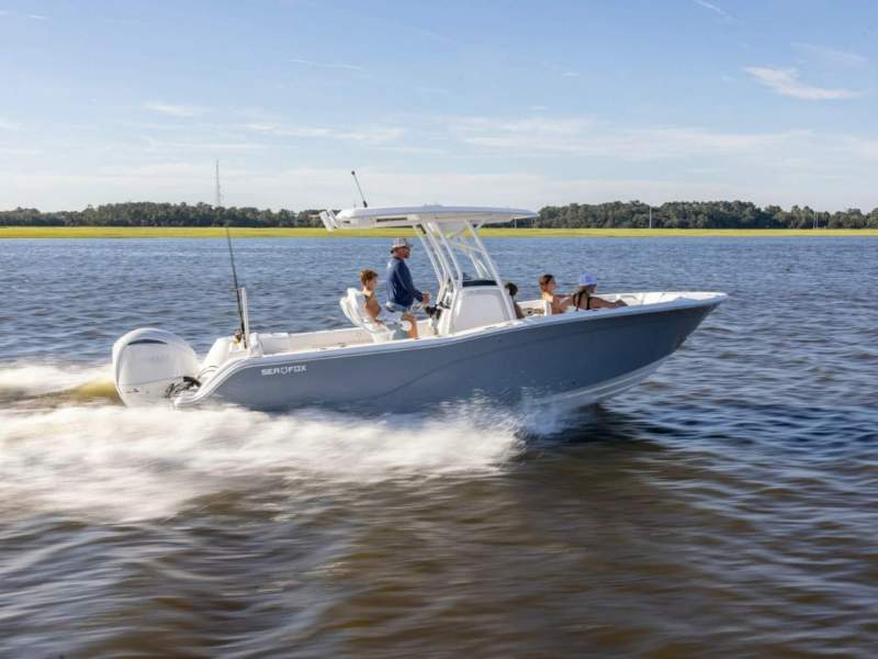 Sea Fox 248 Commander