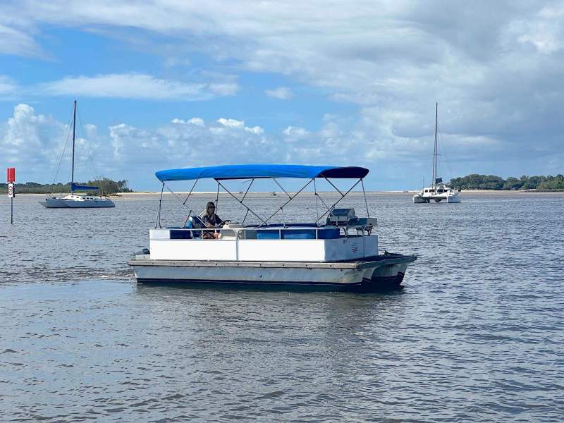 Noosa Cruise Pontoon Boats