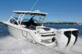 Robalo R317 Dual Console