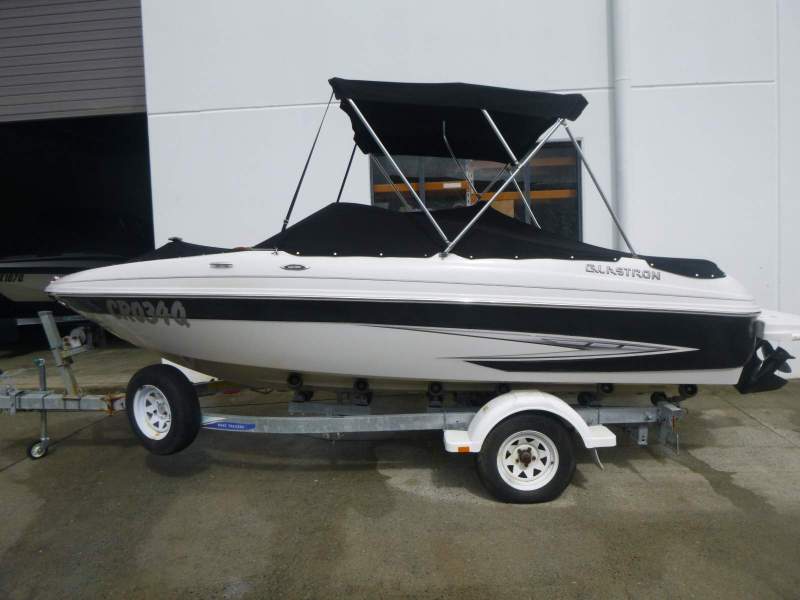 Glastron MX 185 BOW RIDER