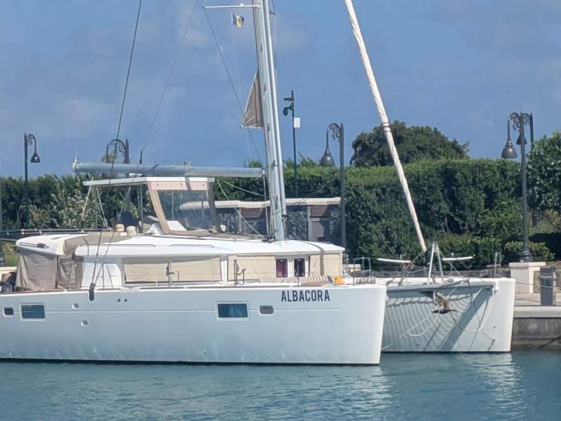 Lagoon 450 Flybridge 2012 Owner's Version (3 cabin)