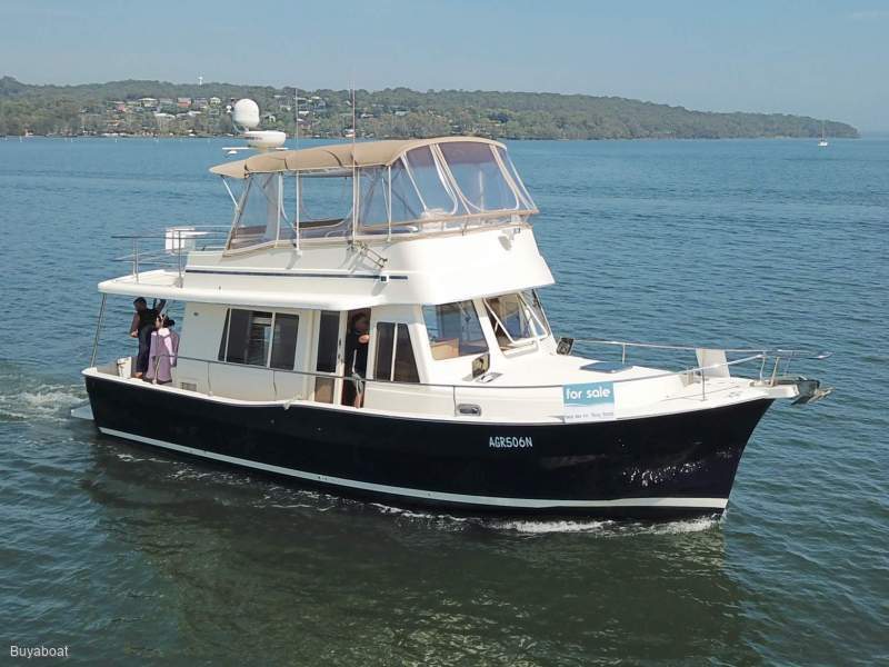 Mainship 40 Trawler