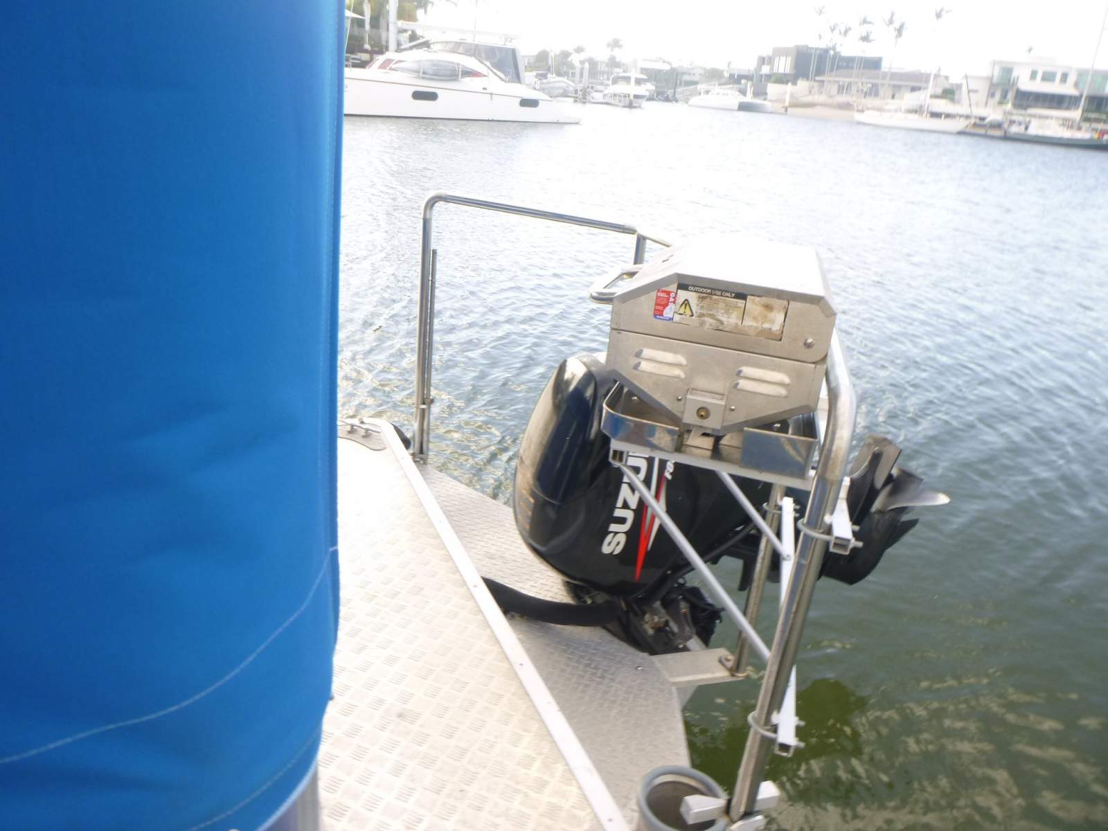 Runaway Bay Pontoon Boats 8m + Trailer