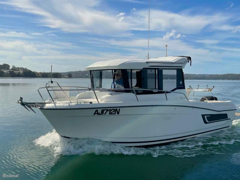 Jeanneau Merry Fisher 695 Marlin Bow thruster
