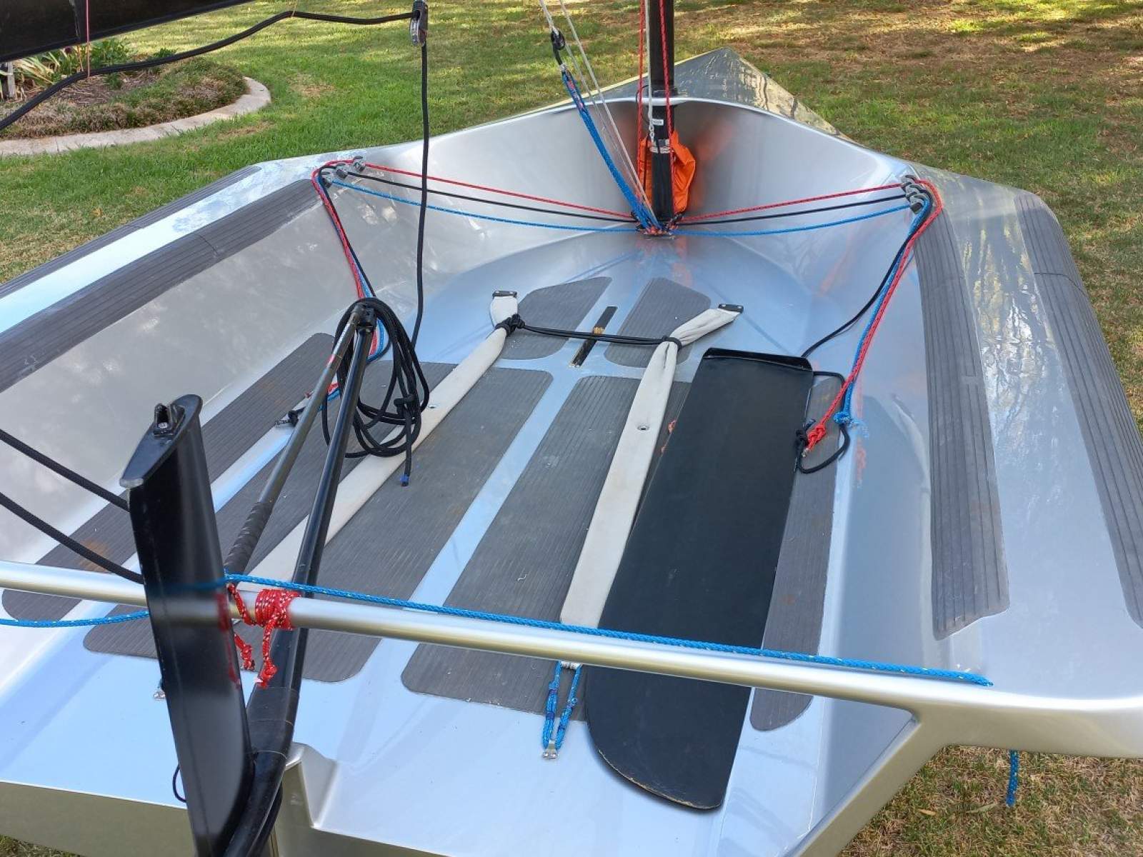 Shaw 4 Carbon Fibre Sailing Skiff