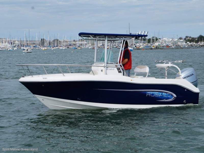 Robalo R180 Centre Console