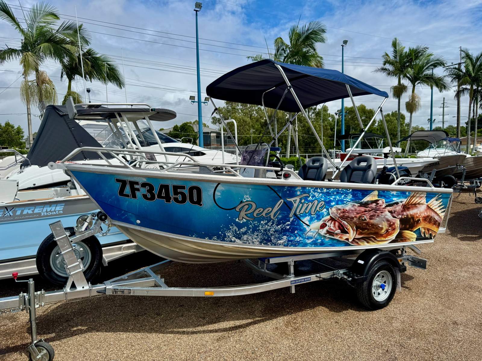 Stessco 4.5 Side Console